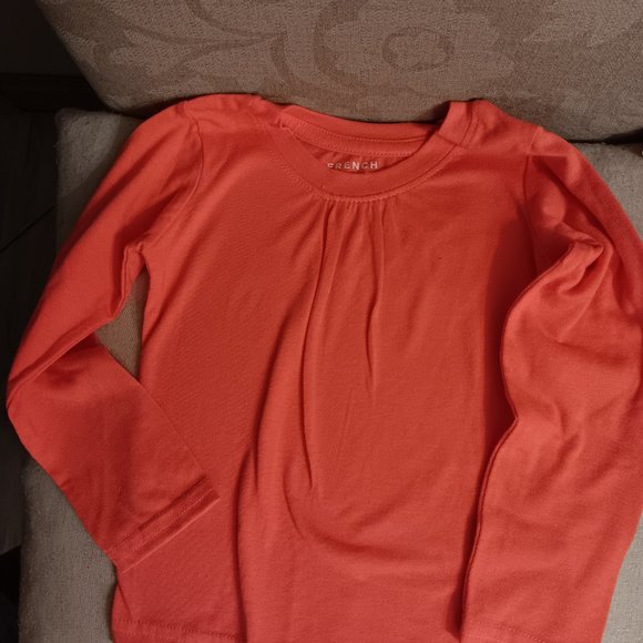 NWT BUNDLE 2T SHIRTS VARITIES OF DESIGNERS - Picture 4 of 6